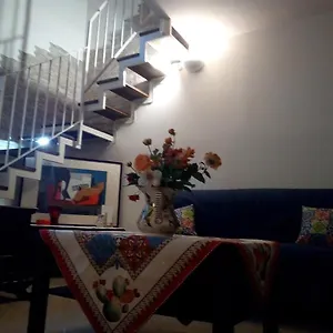 https://casa-maravigghia.catania-hotels.net