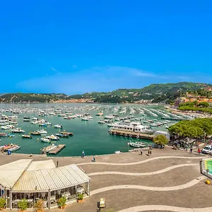 Magnolia, Terre Marine , Lerici Italia