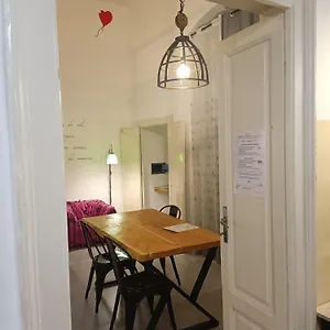 https://dimora-ateneo-nel-centro-della-citta.barihotels.org